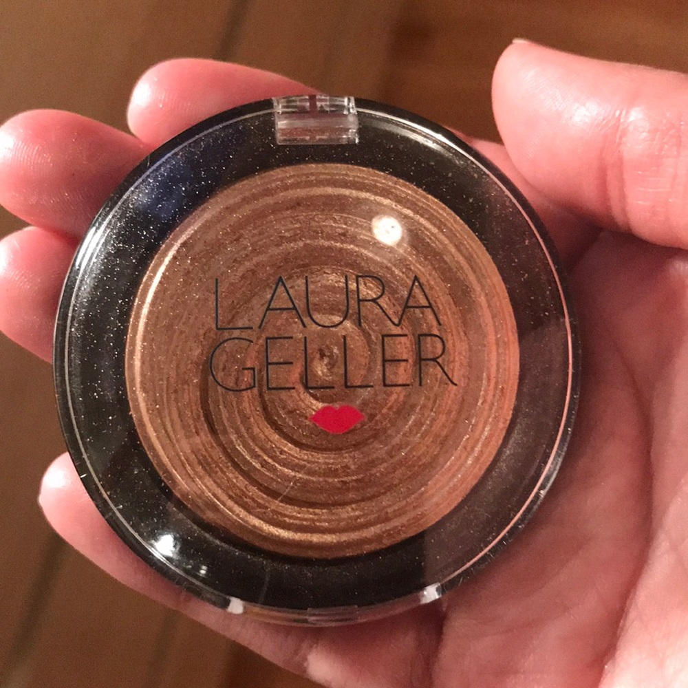 Laura Geller highlighter